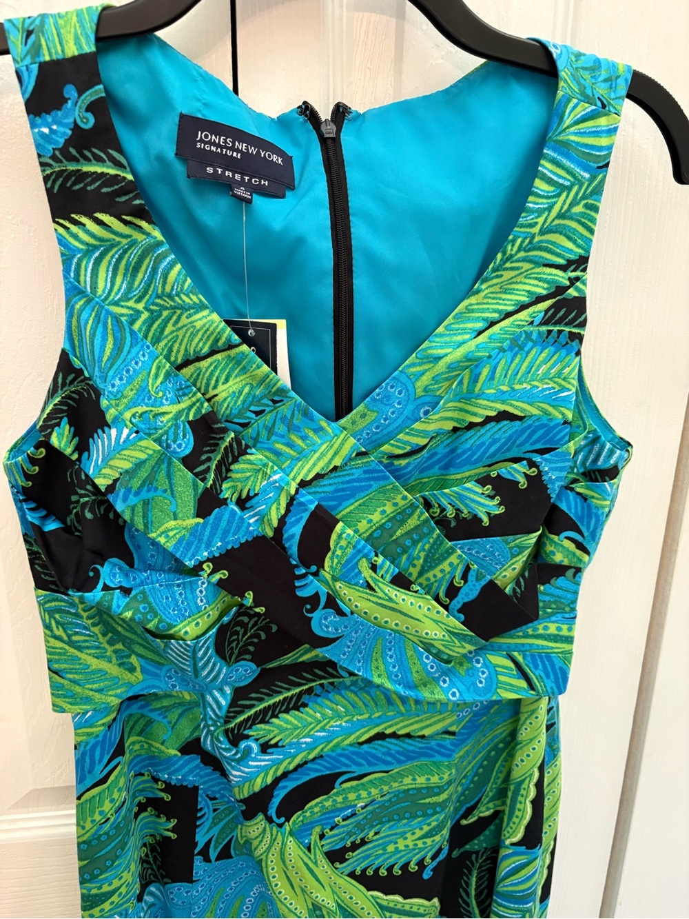 Jones New York Vibrant Tropical Sheath in Turquoise & Lime - Picture 3 of 4